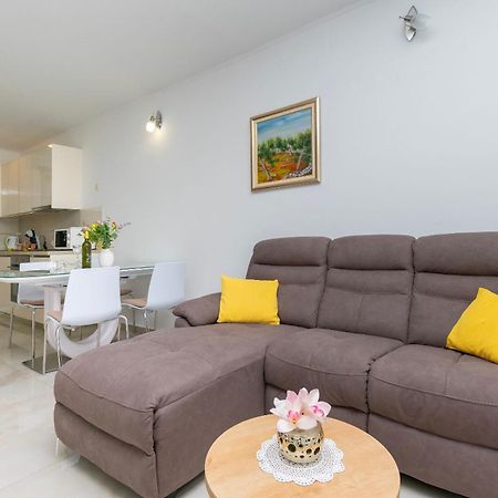 Apartment Ivanka Omiš Exteriör bild