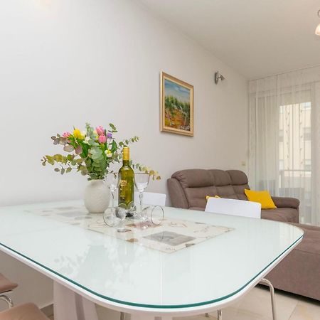 Apartment Ivanka Omiš Exteriör bild