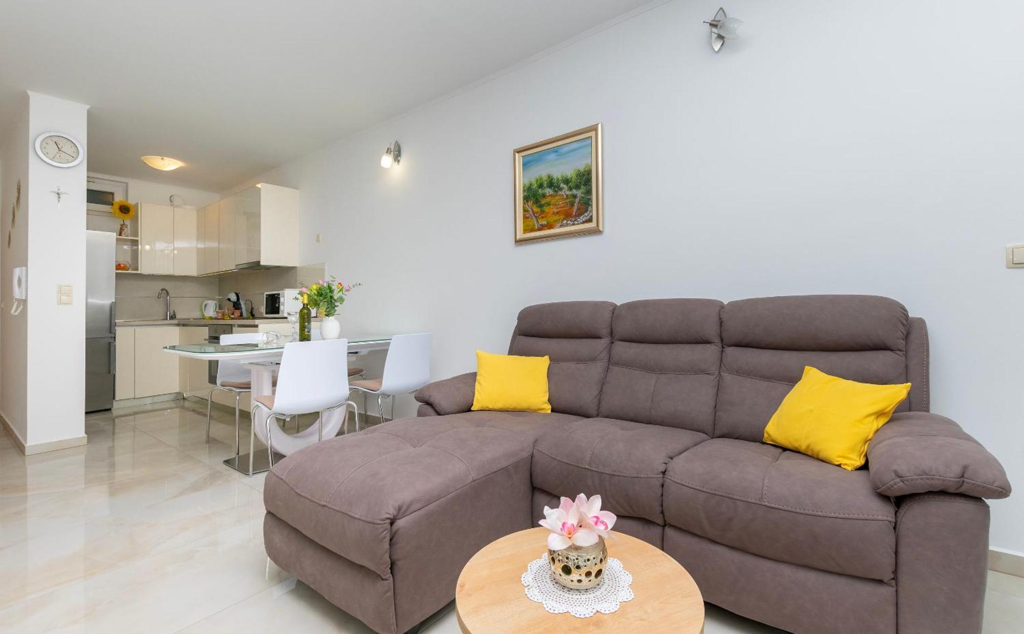 Apartment Ivanka Omiš Exteriör bild