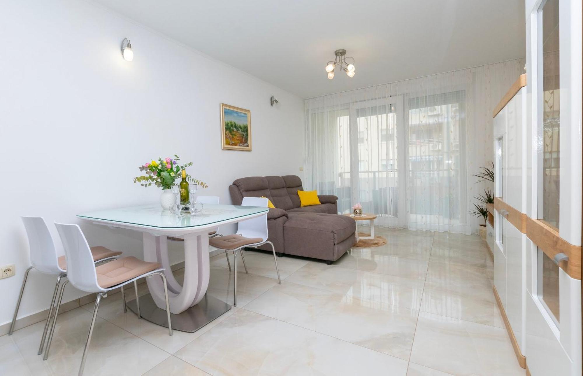 Apartment Ivanka Omiš Exteriör bild
