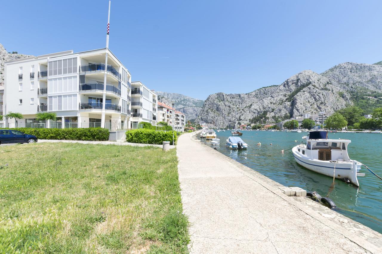 Apartment Ivanka Omiš Exteriör bild