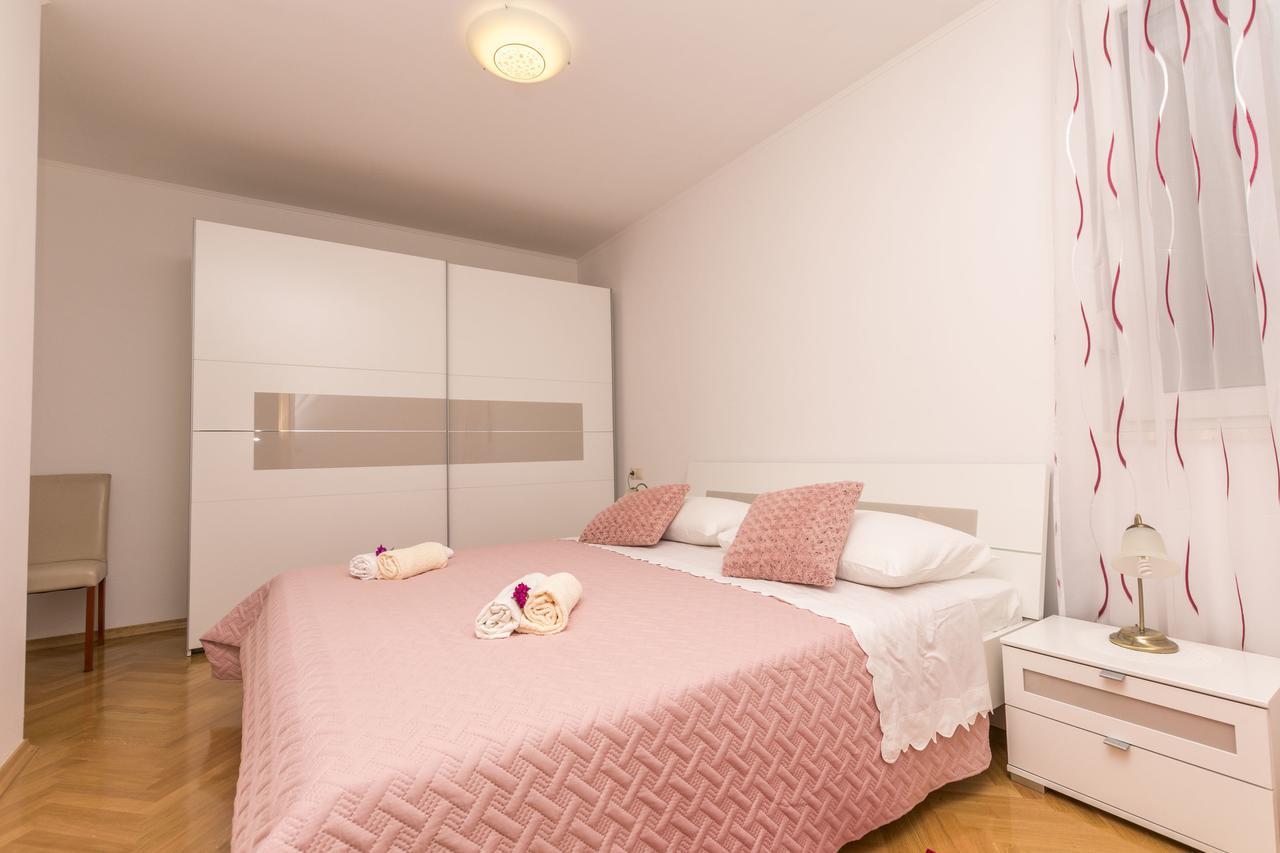 Apartment Ivanka Omiš Exteriör bild
