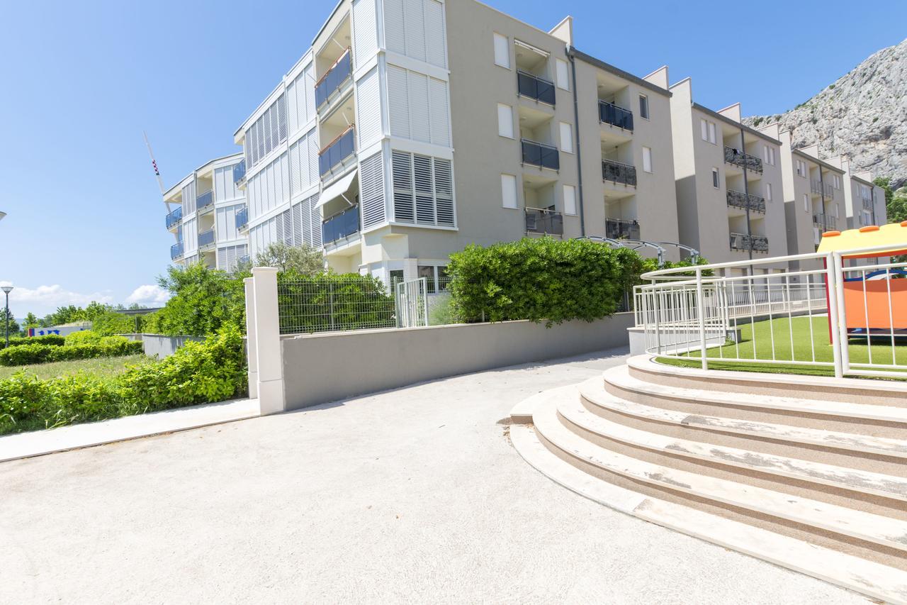 Apartment Ivanka Omiš Exteriör bild